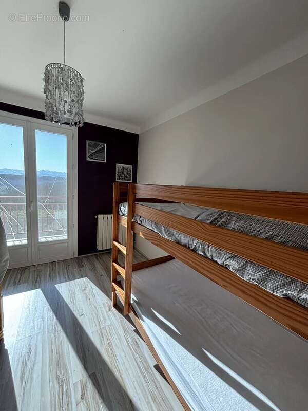 Maison à VIC-EN-BIGORRE