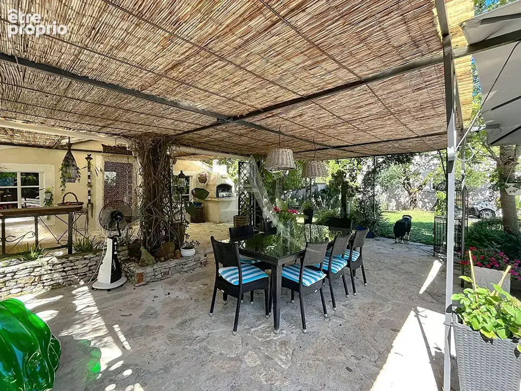 Propriété de caractère de 2 maisons en pierre, 2 piscines avec vue imprenable. - photo 18