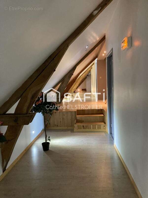 Commerce 495 m² à Gourdon  - photo 6