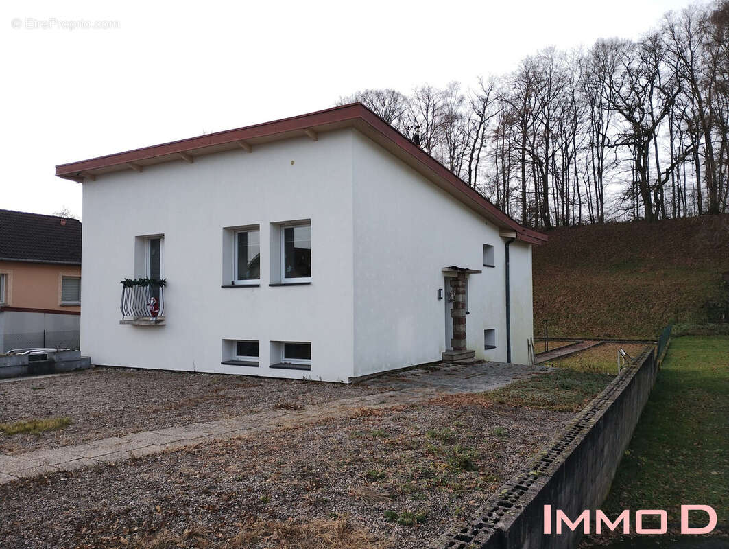 Maison à THAON-LES-VOSGES