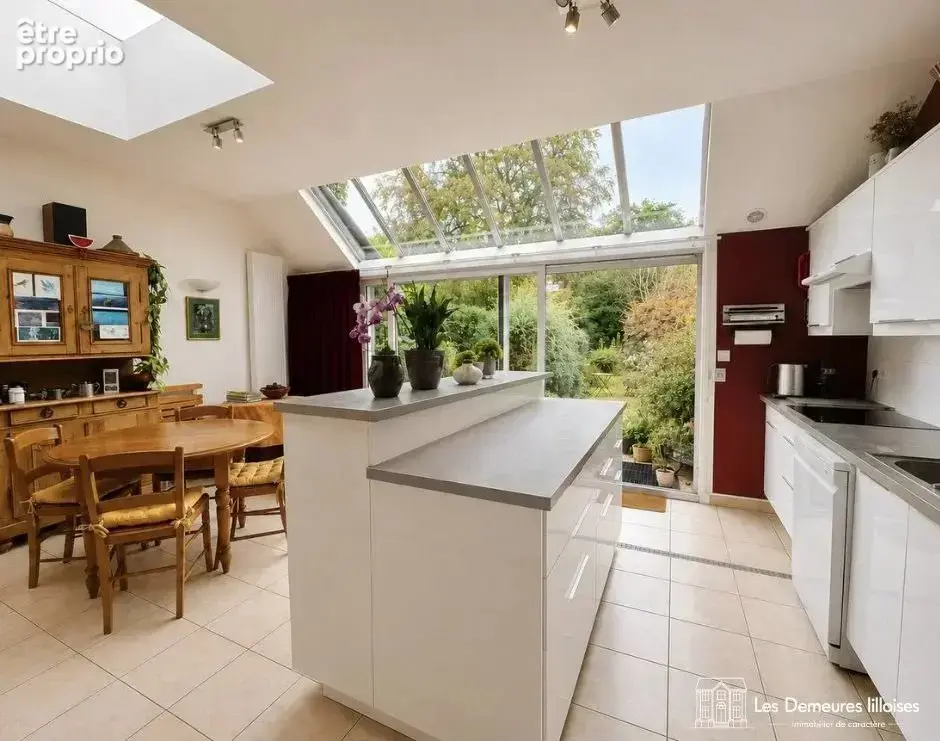 En exclusivité. Magnifique maison ancienne dans un secteur très prisé. - photo 7