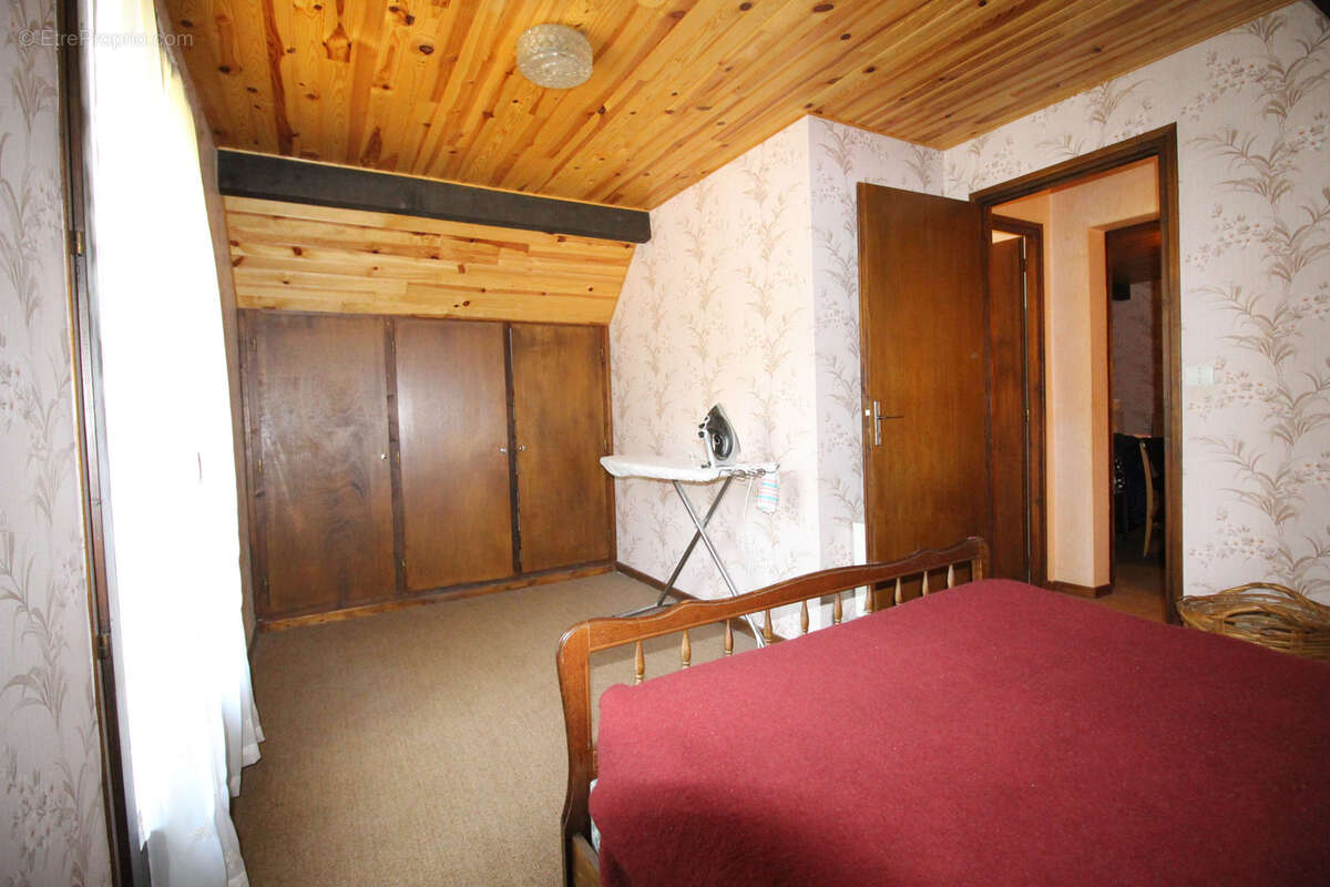 Maison à SAINT-AVENTIN