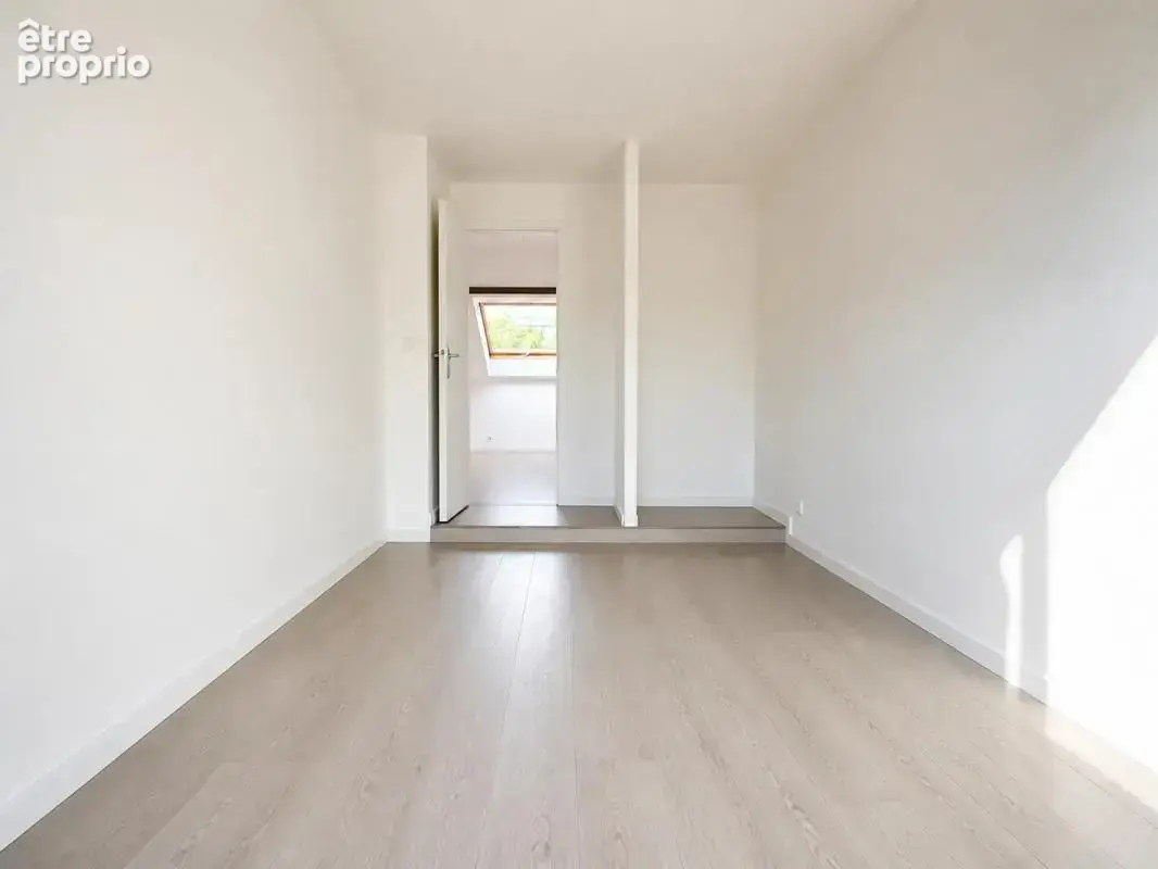 Maison de 5 pièces de 100 m² à Rosny-sous-Bois - photo 8