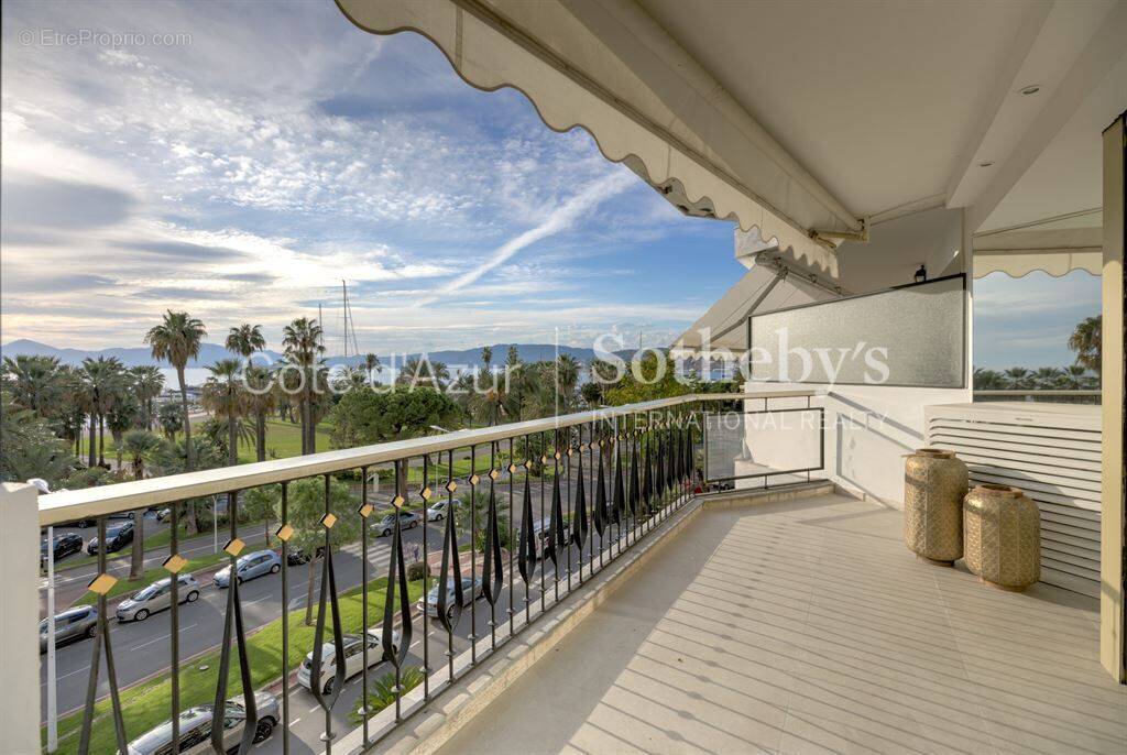 Appartement à CANNES