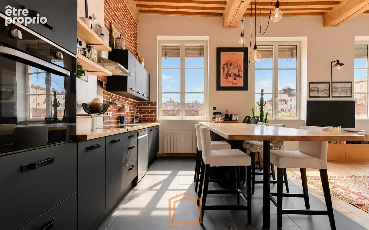 Appartement 81 m2 avec  vue exceptionnelle  - Croix rousse centre - photo 3