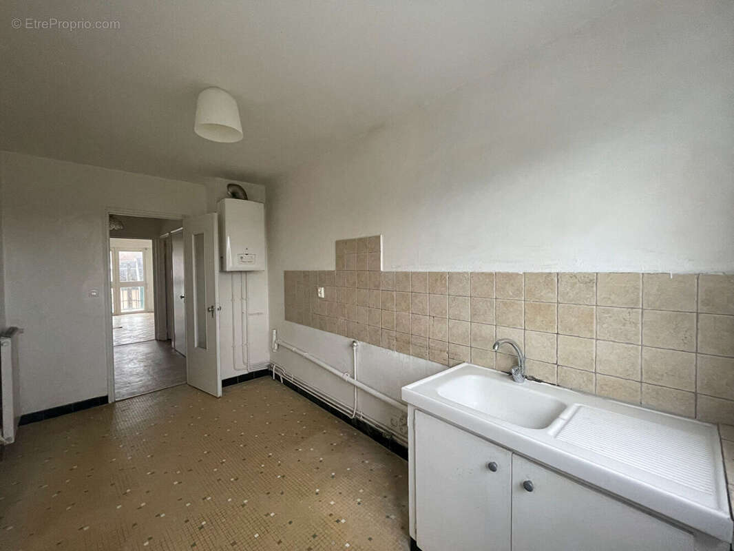 Appartement à FLEURY-LES-AUBRAIS