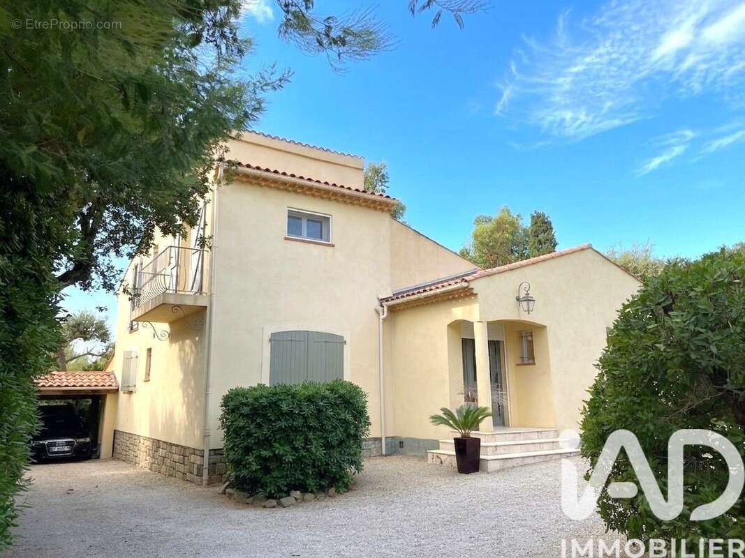 Photo 3 - Maison à FREJUS