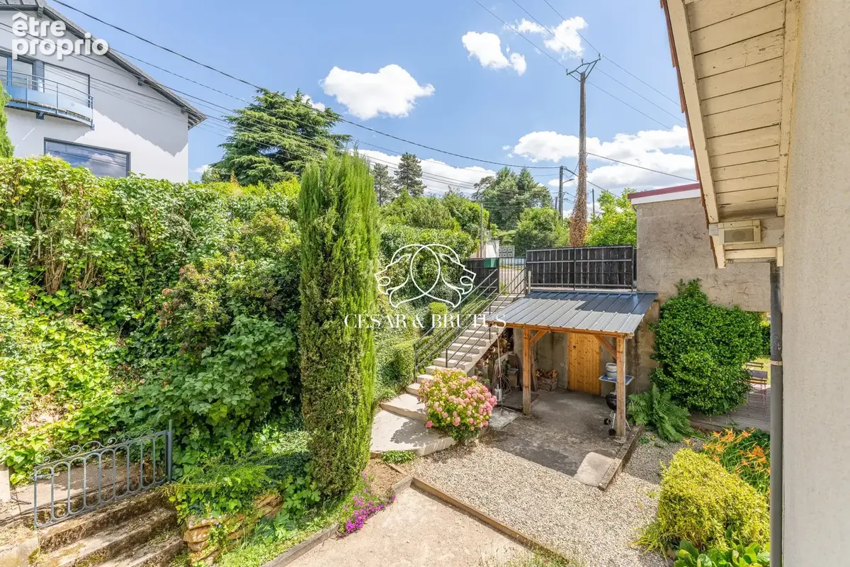 Maison 7 pièces 161 m² à vendre à Rochetaillee-Sur-Saone (69270) - photo 9