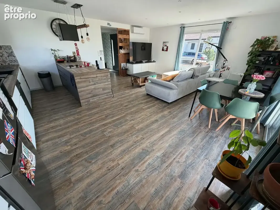 Maison 4 pièces 105 m² à vendre à Ravel (63190) - photo 4