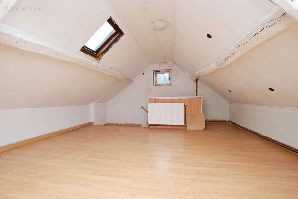 Maison robuste en brique - photo 7