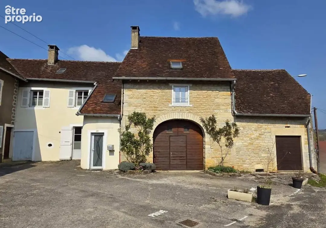 Maison de village en pierre avec cave voutée à Voiteur (39210) - photo 18