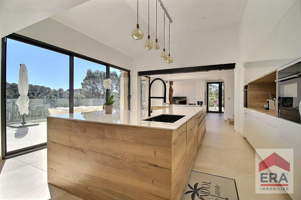 Maison à MALEMORT-DU-COMTAT