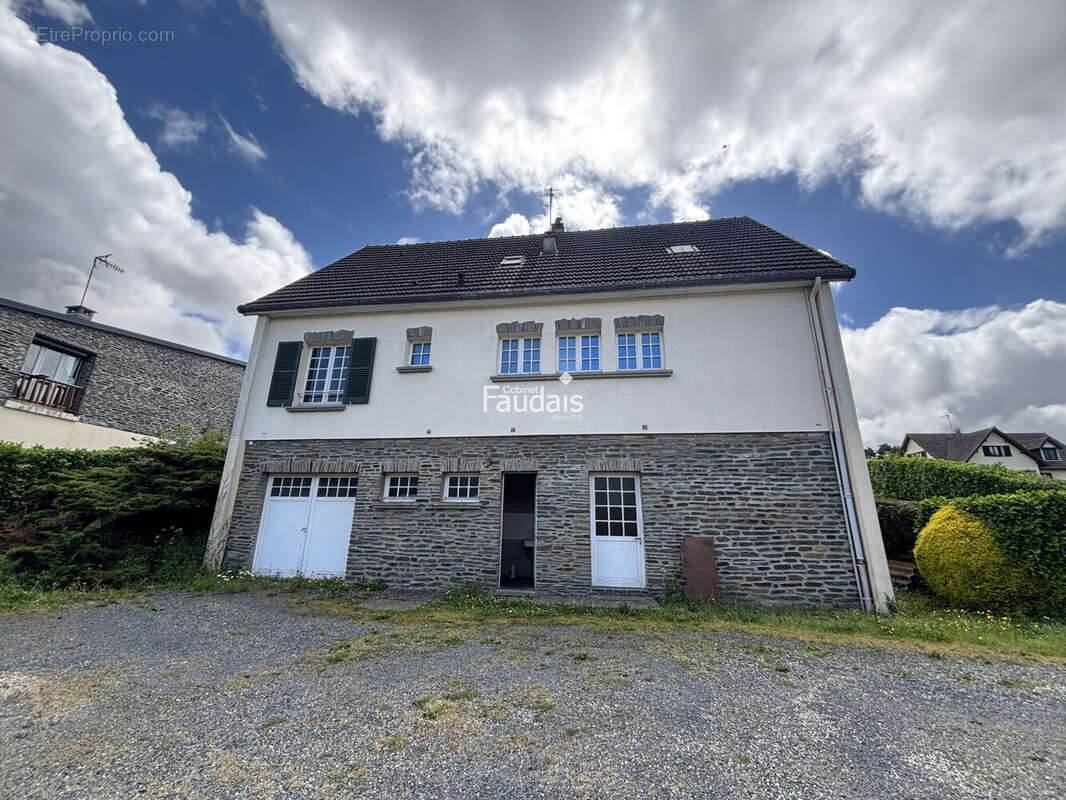 Maison 140 m² à Agneaux  - photo 2