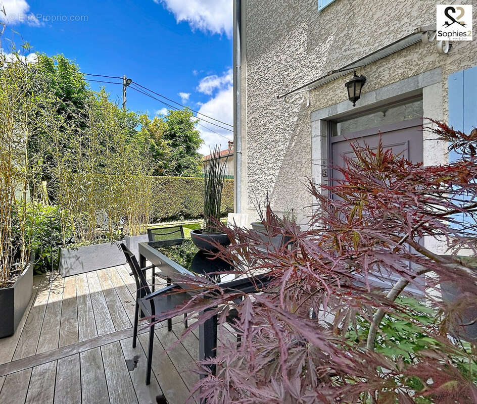Appartement à CLAIX