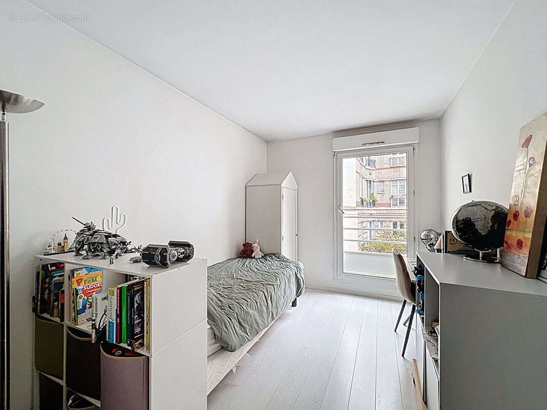 Appartement à SURESNES