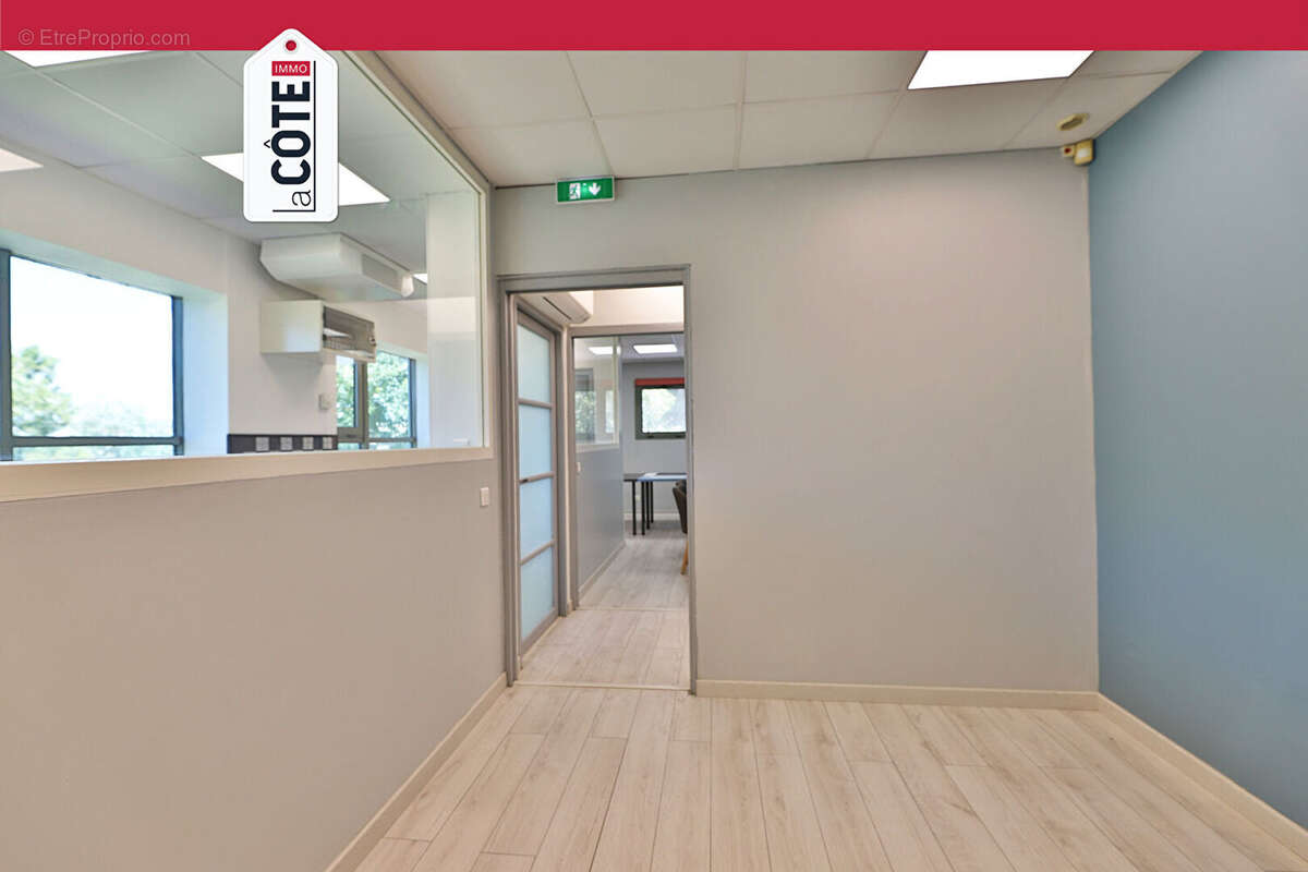 Bureaux Marignane 6 pièce(s) - photo 6