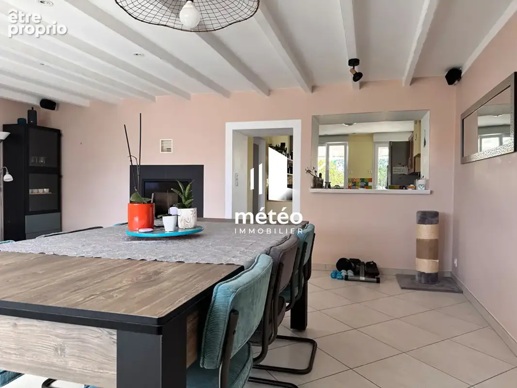Maison 4 pièces à vendre - 124 m² avec terrain de 802 m² aux Sables - photo 4