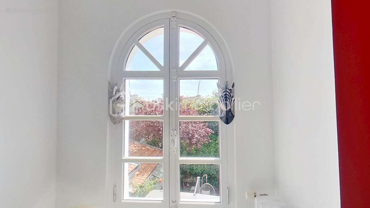 Maison rénovée Années 30 - JOINVILLE LE PONT - 131m² - 3 chambres - photo 13