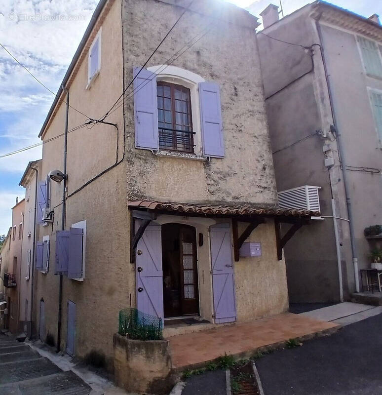 Maison à SAINTE-TULLE