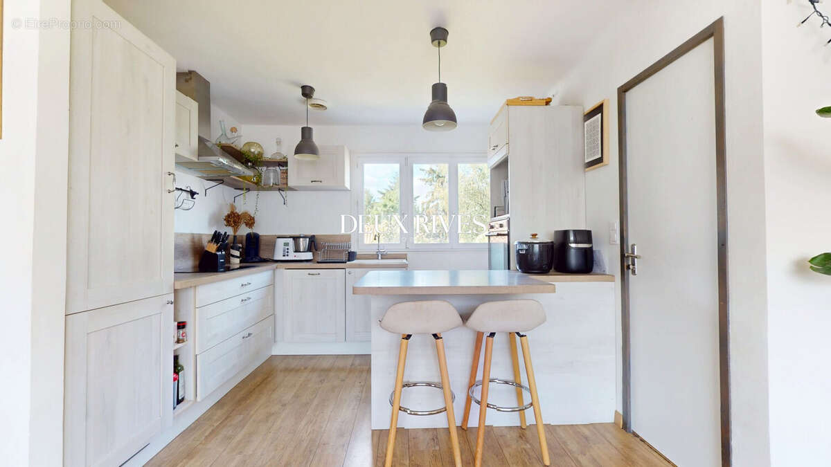 Maison 96 m² à Bouguenais  - photo 5