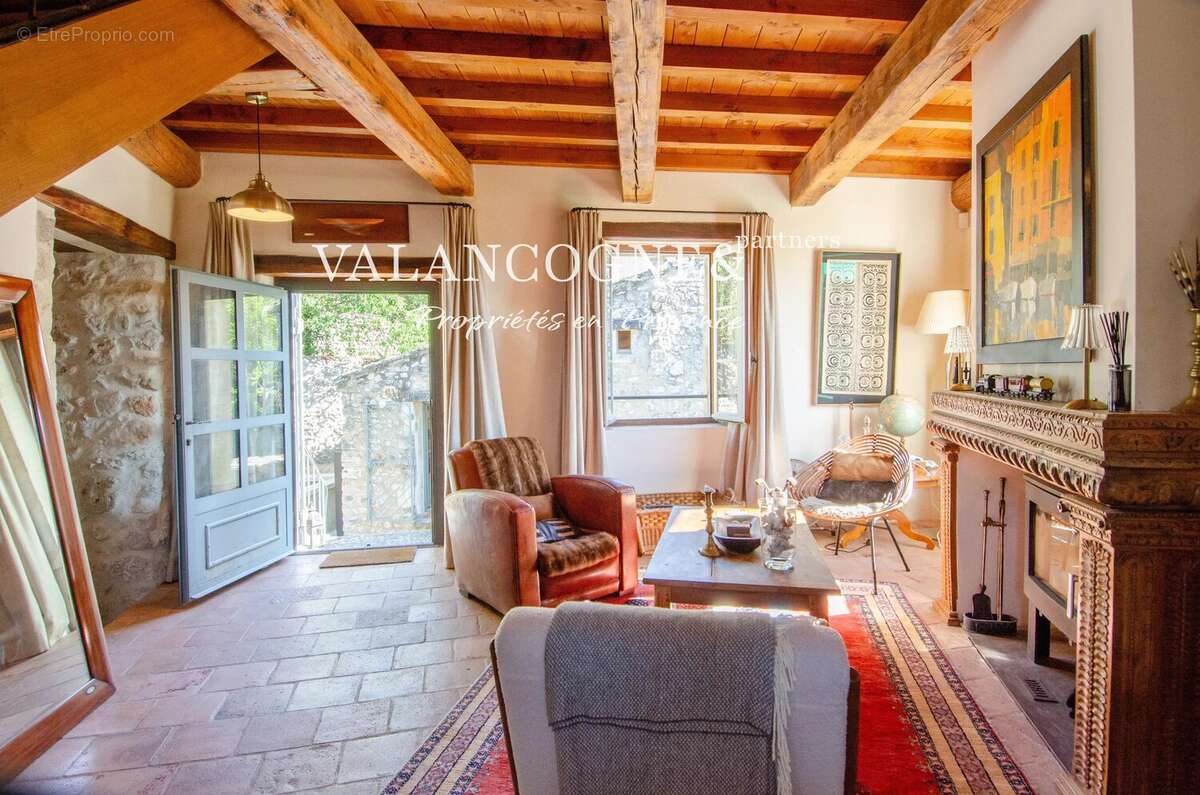 Charmante maison de village en pierre à Eygalières - photo 13