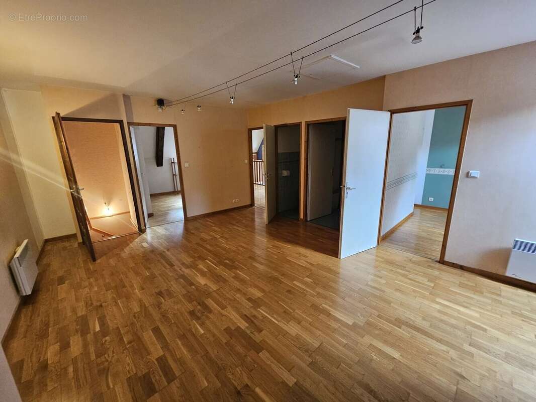 Maison à MONESTIER-DE-CLERMONT