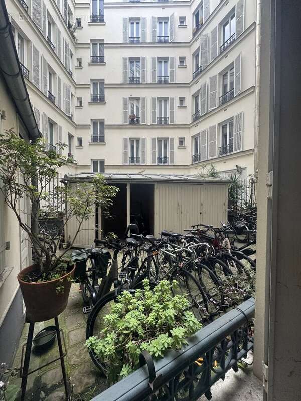 Appartement à PARIS-20E
