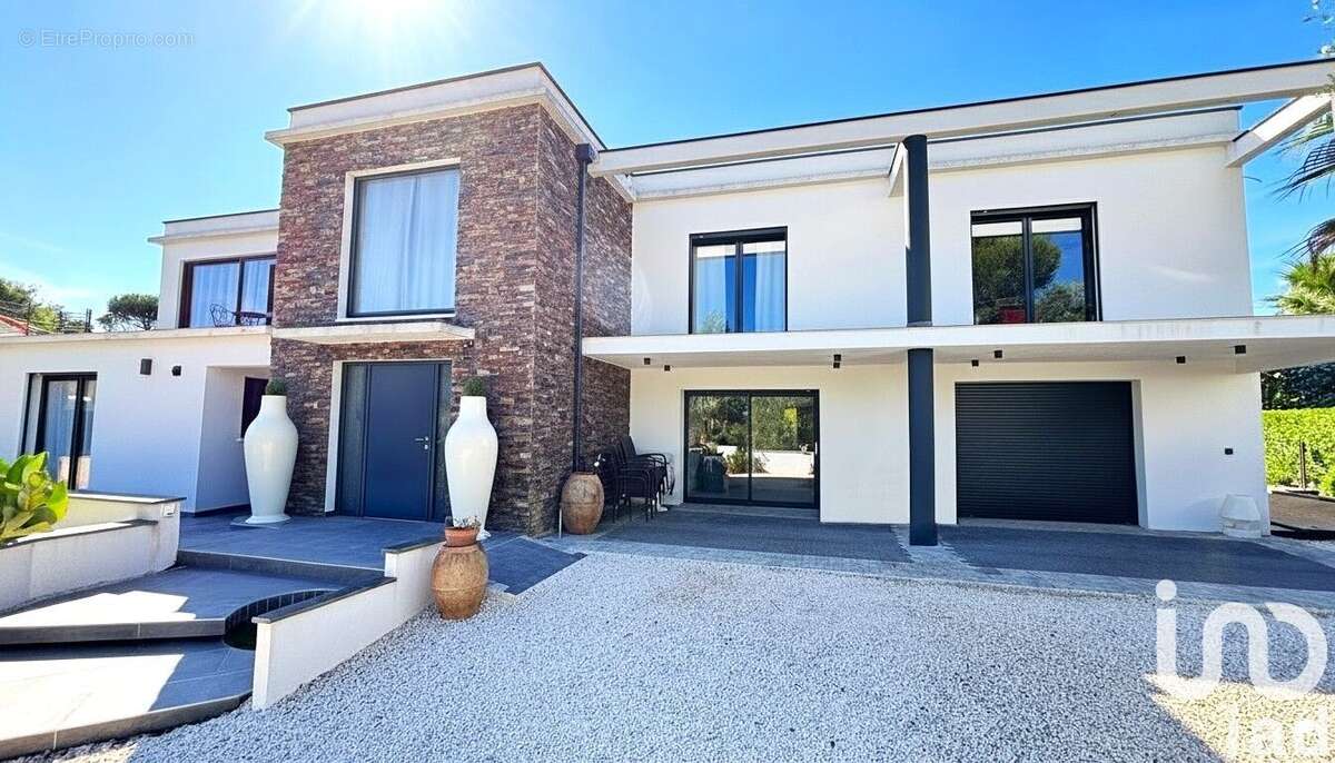 Photo 4 - Maison à FREJUS