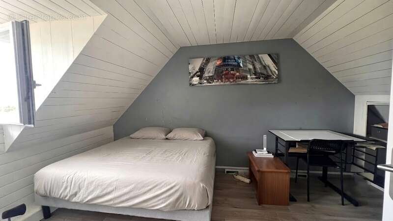 PLONÉIS (29) – Maison à vendre Type 6 de 115 m² habitable et 189 m² utile – Terrain de 1 320 m² – Double garage – Piscine - photo 22