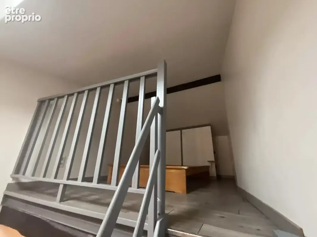 Réalmont centre-ville, appartement climatisé avec garage. - photo 15