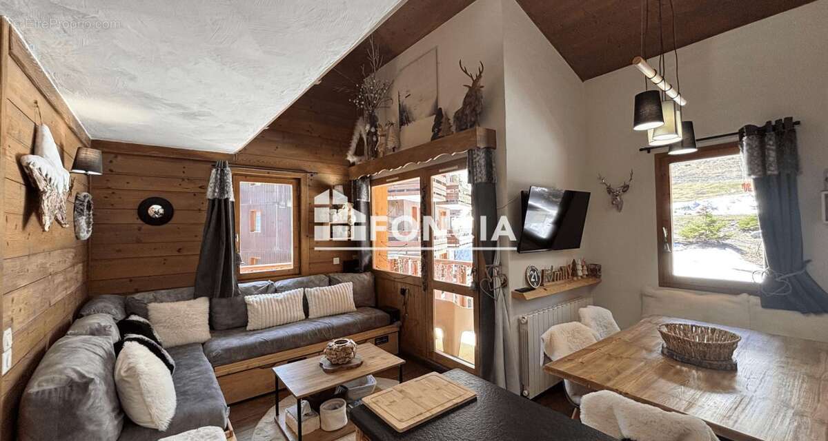 Appartement à LES ALLUES