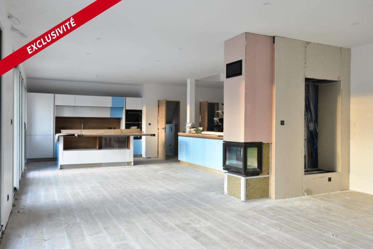 Maison à LA FOUILLOUSE