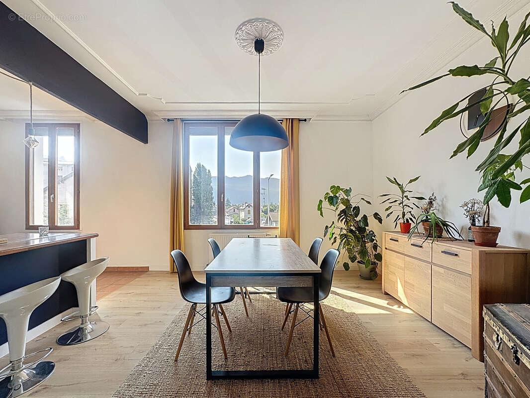 Appartement à AIX-LES-BAINS