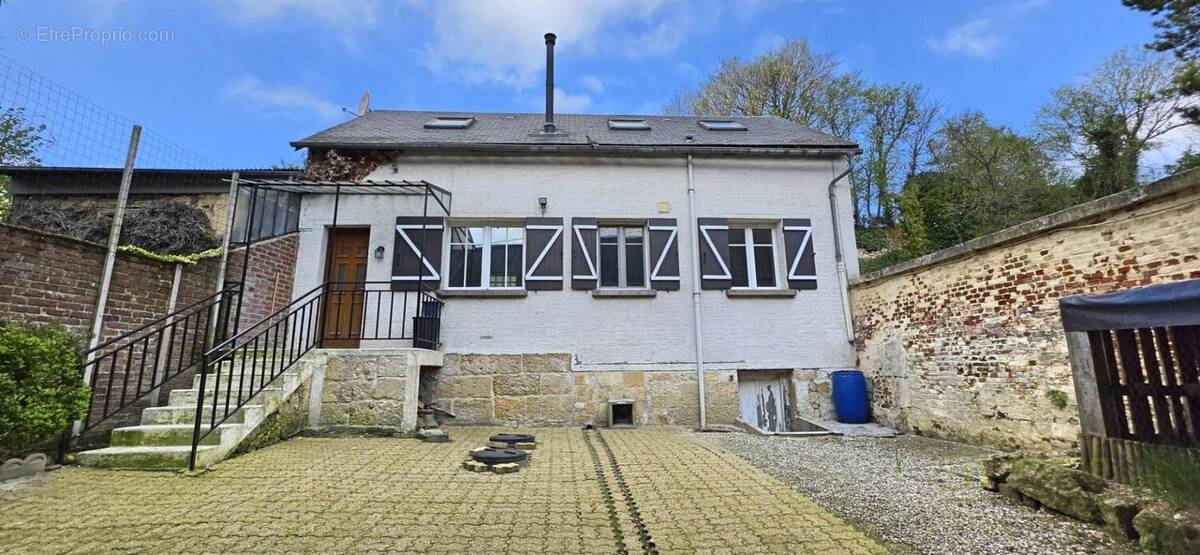 Maison à LA FALOISE