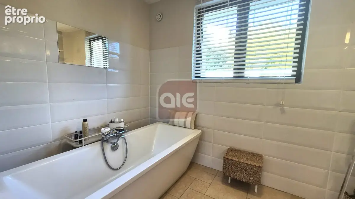 Vente villa 5 pieces montferrier sur lez - photo 7