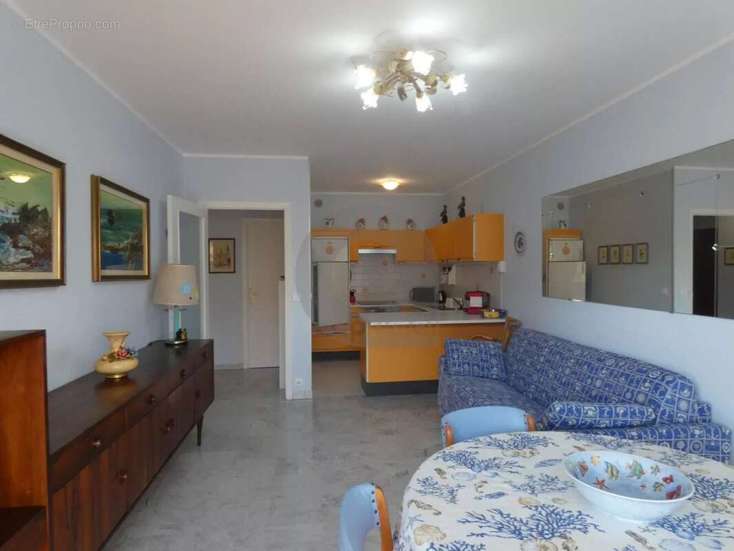 Appartement à ROQUEBRUNE-CAP-MARTIN