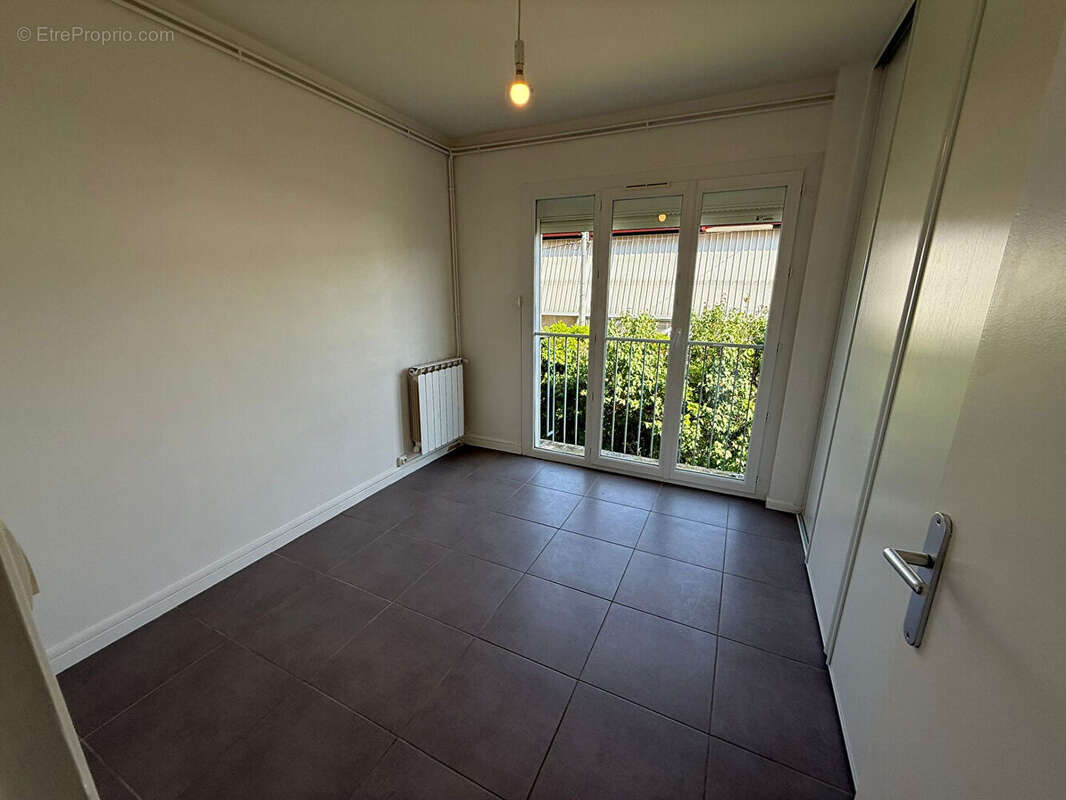Appartement à ROMANS-SUR-ISERE