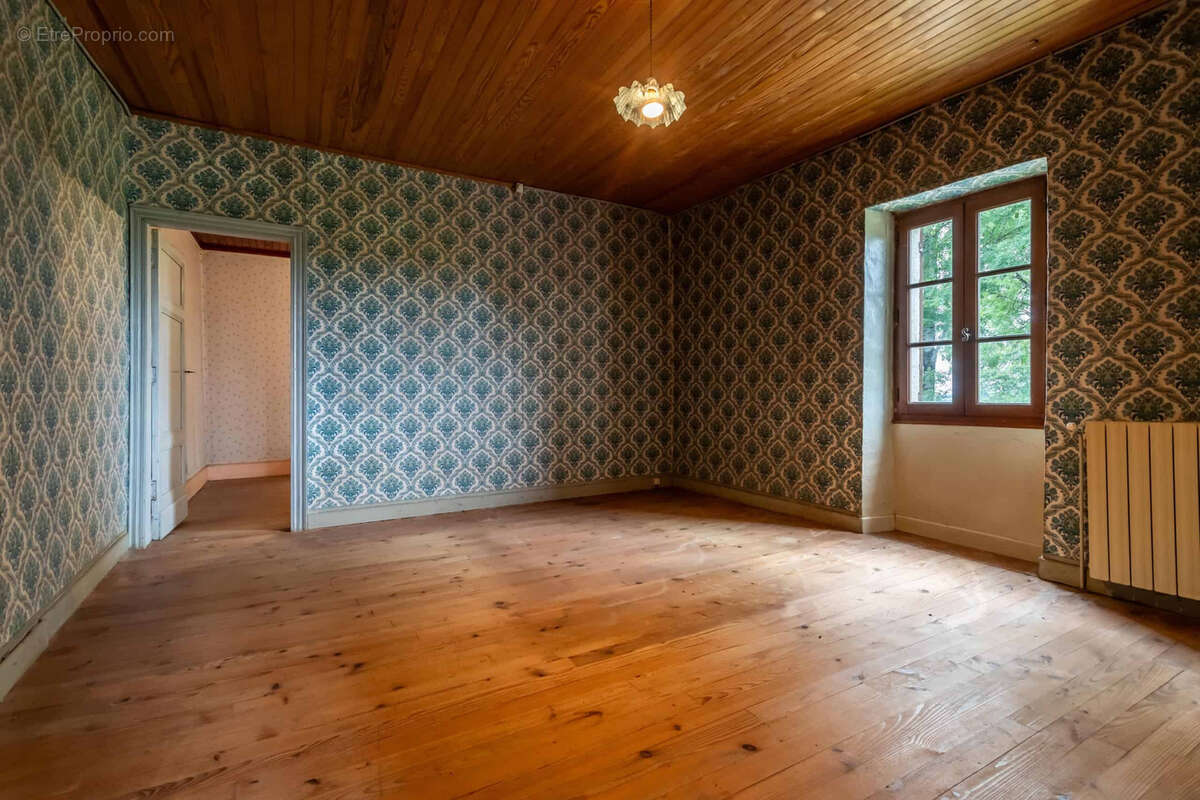 Country property to renovate - photo 5