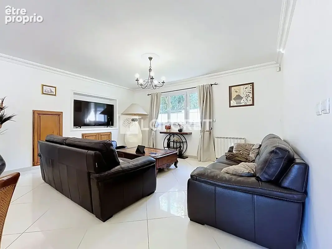 Maison aux Essarts - Grand Couronne 6 pièces145 m2 - photo 5