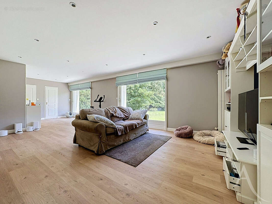 Demeure de prestige - 353m² - WIMILLE - photo 11