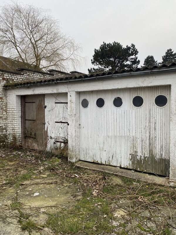 Parking à CAUDRY