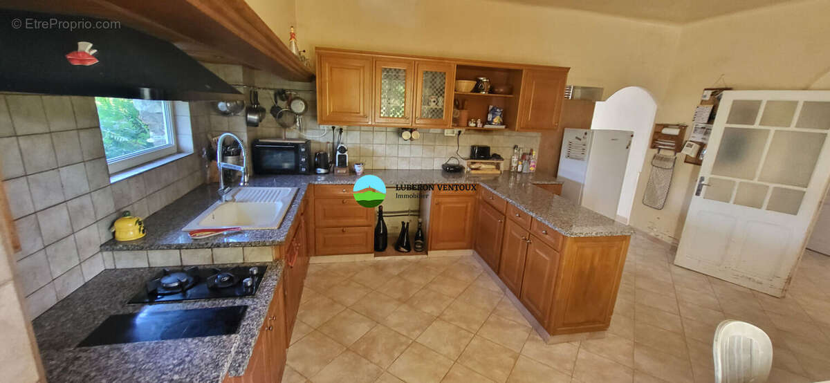 Maison à MIRABEL-AUX-BARONNIES