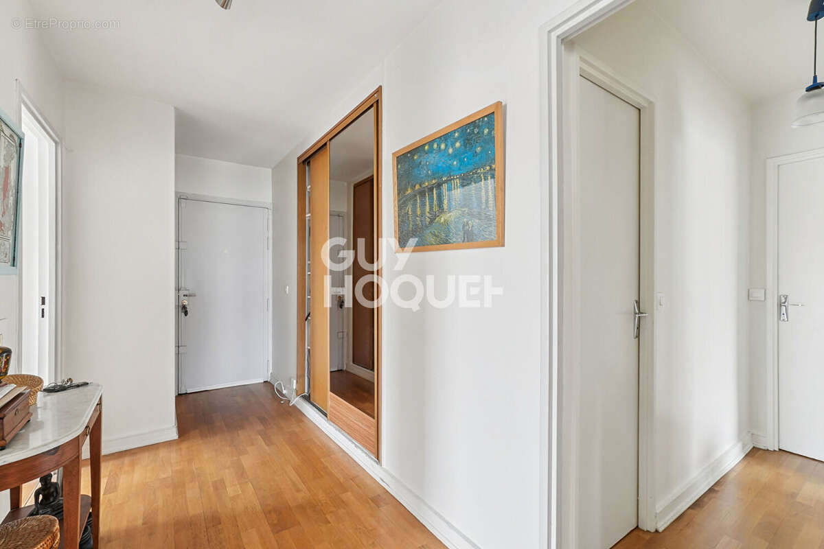 Appartement à PARIS-20E