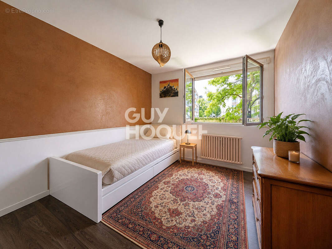 Appartement à DECINES-CHARPIEU