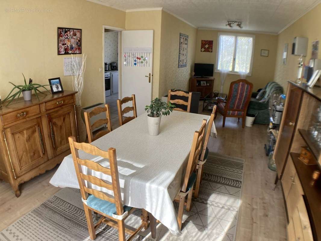 Maison à MARTIGNE-FERCHAUD