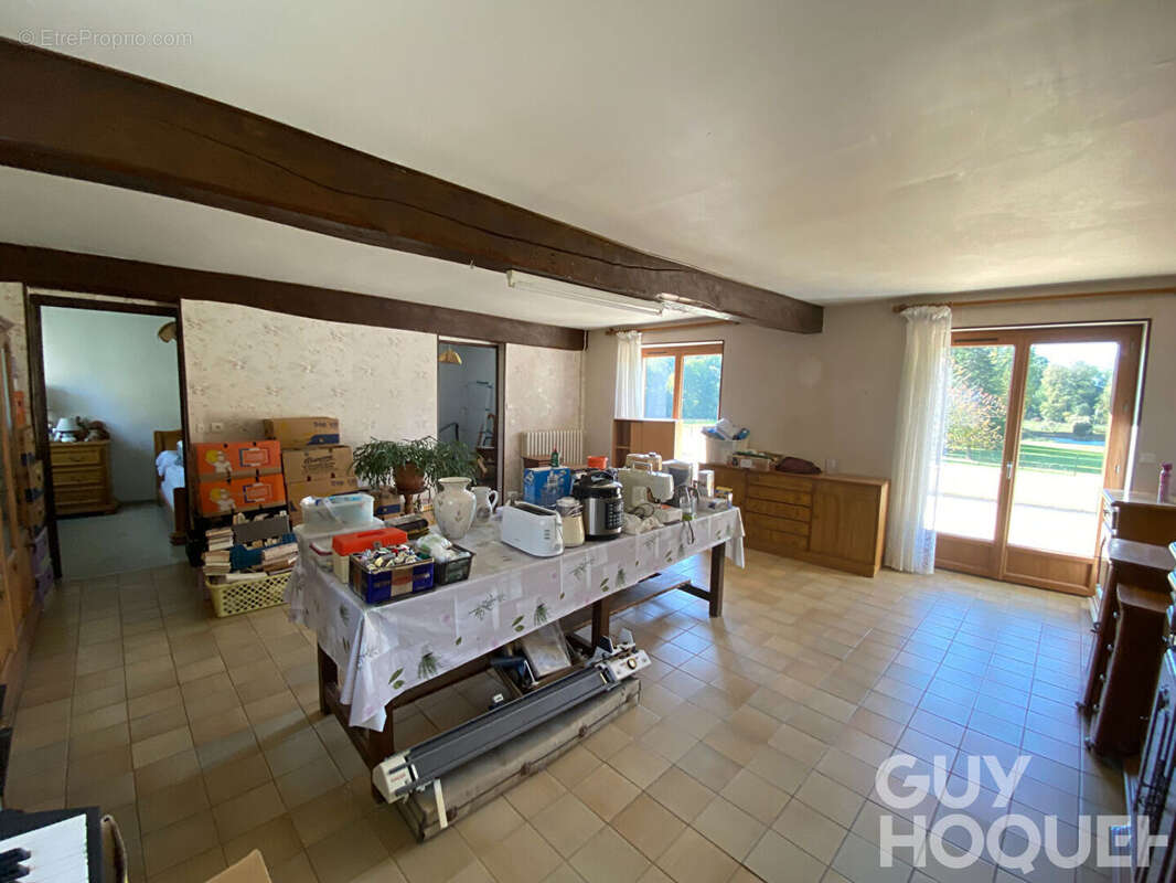 Maison à BAZOCHES-EN-DUNOIS