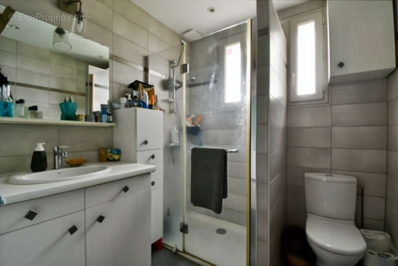 Maison à VALLON-EN-SULLY