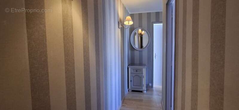 Dpt Aisne (02), à vendre SAINT QUENTIN Appartement T5 Parking - photo 6