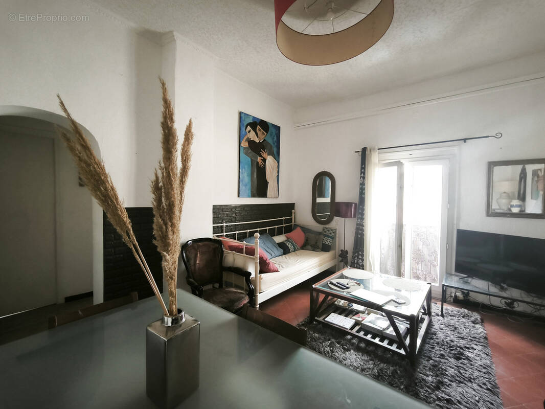 Appartement à SAINT-LAURENT-DE-LA-SALANQUE
