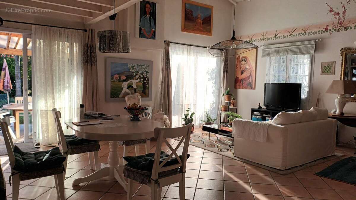 Maison à SAINT-SYMPHORIEN